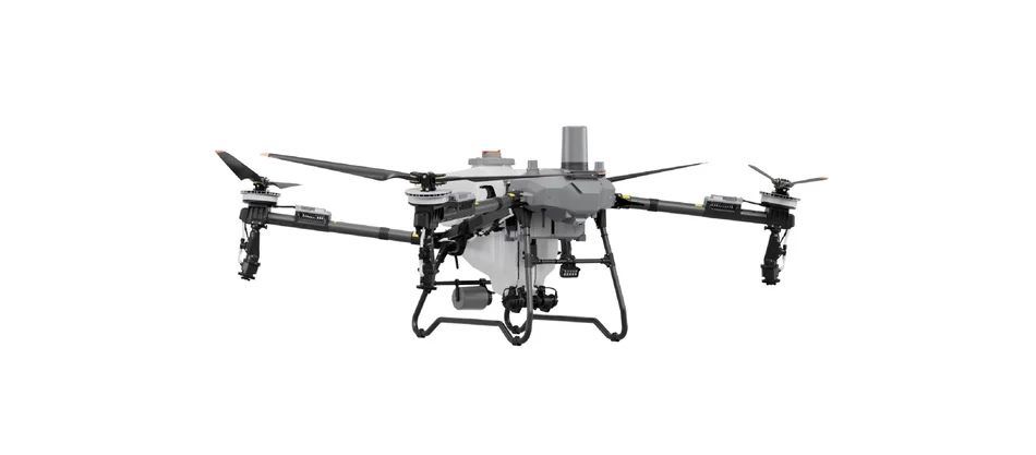 dji agras t70p de lado con fondo blanco